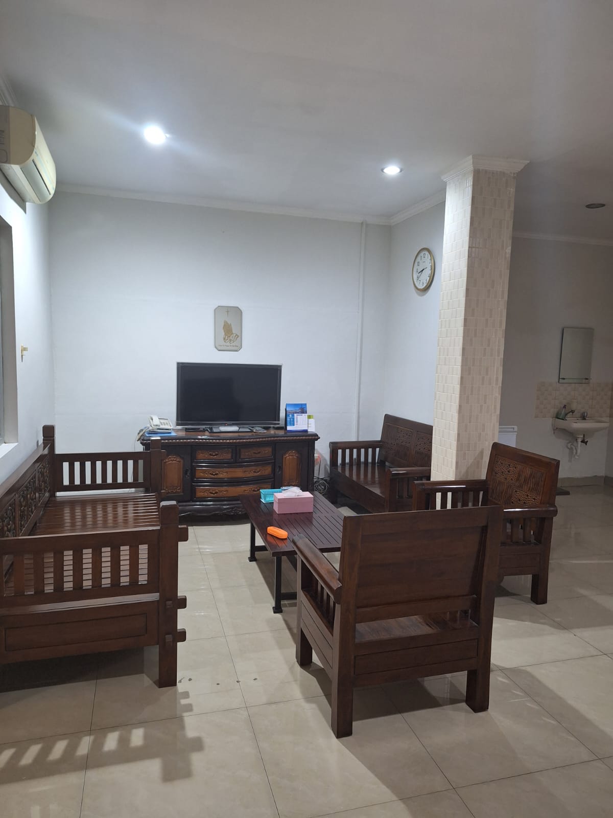 Rumah Disewakan Fully Furnished di Taman Dago Lippo Cikarang